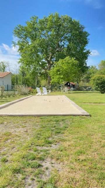 La Resiniere De Pirique Bed & Breakfast ปารองติส-ออง-บอร์น ภายนอก รูปภาพ